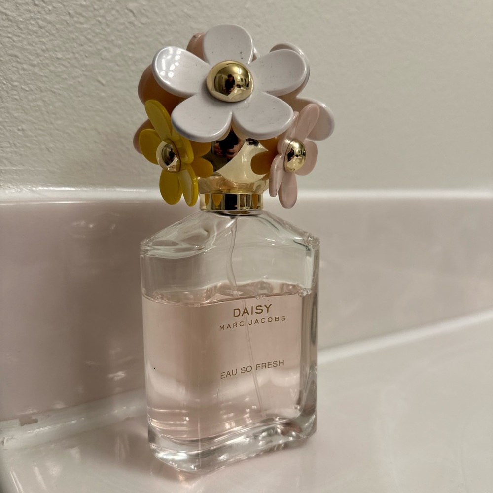 Marc Jacobs Daisy